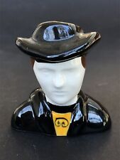 Superbe petit BUSTE HOMME BRETON en FAIENCE signée QUIMPER