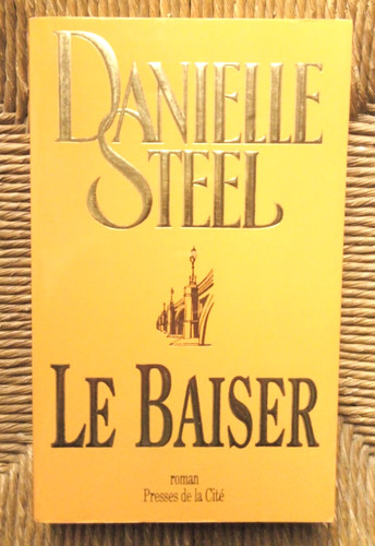 Livre roman baiser de - le,
