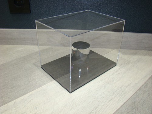 Vitrine pour casque mini - pour,