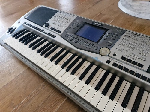 Yamaha psr 2000 61keys - yamaha,
