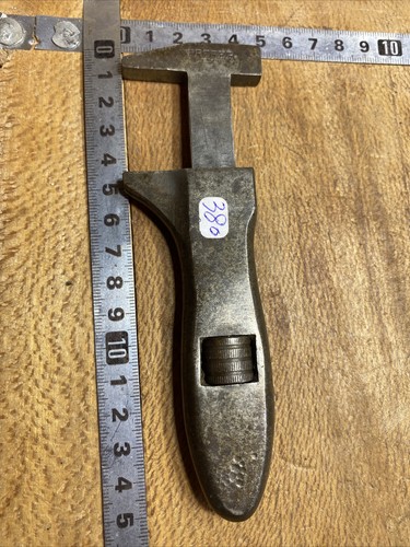 380 old tool outil - 380,