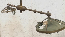 lustre de Billard en laiton deux bras de lumière . XX siècle .