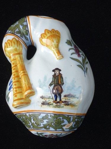 Bouquetiere murale faience de - murale,