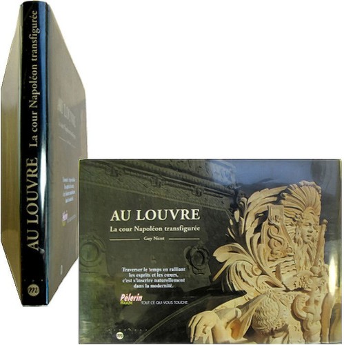 Louvre cour napoléon - au,