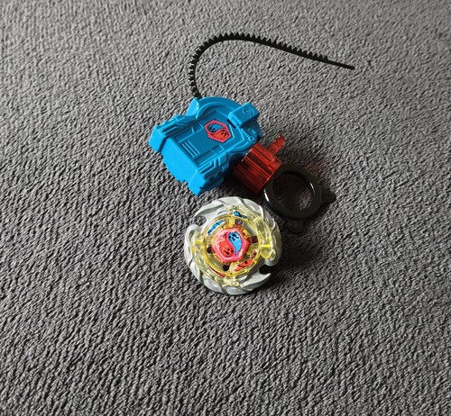 Toupie beyblade métal fusion - toupie,