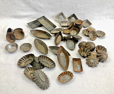 LOT 50 ANCIENS PETITS MOULES