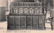 37 LANGEAIS WOODEN FRAME GOLD XIIIE S