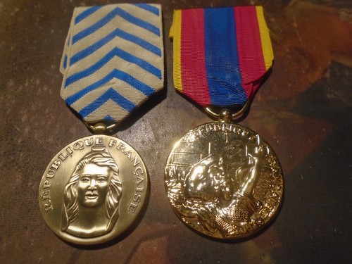 Médaille militaire lot 2 - de,
