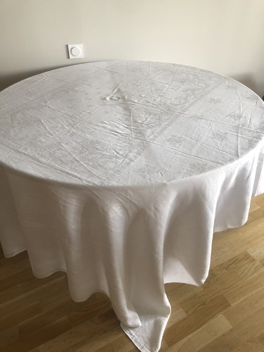 Grande nappe lin damassé - grande,
