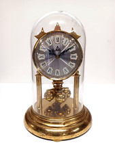 PENDULE 400jours HDM en laiton doré, à restaurer avec globe verre