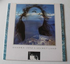 Sandra , into a secret land 