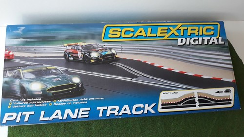 Pit lane track - right, hand