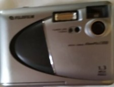 Fuji Film Camera 1.3 Megapixels