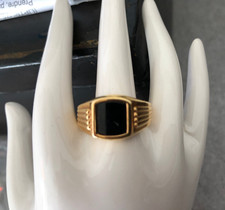 Chevalière / Bague Pierre Noire Plaquée or.