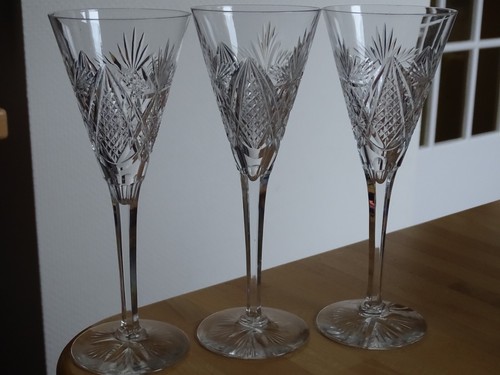 Ancien verre vin cristal - ancien, a