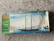 Maquette Pyro bateau Voilier Fishing Schooner Gertrude L. Thebaud 1/96