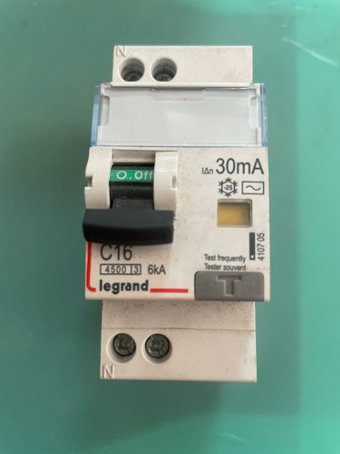 Disjoncteur diff 45016a - disjoncteur,