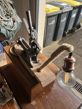 Lampe Industriel Création personnelle à partir de levier d'aiguillage SNCF