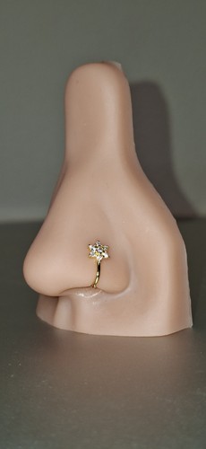 Faux piercing nez - nez, tendance