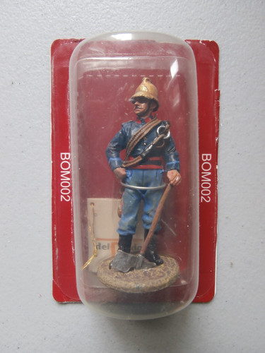 Figurine plomb sapeur - figurine,