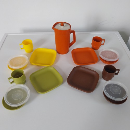 Vintage dinette tupperware - vintage,