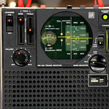 Sony ICF-5600 Skysensor Vintage Shortwave AM FM Portable Radio Receiver Japon