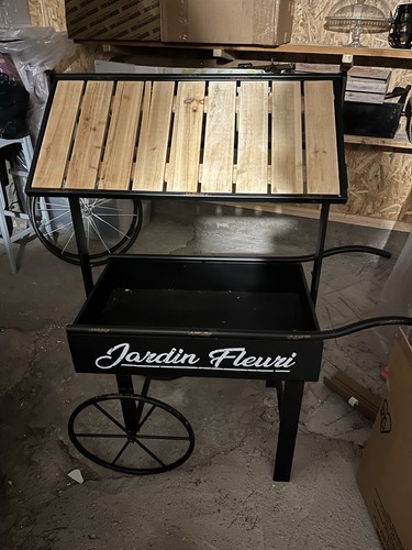 Jardin fleuri table desserte - jardin,