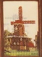 Lanarte Miniatuur Minature Cross Stitch Windmill Dutch 2 x 3 inches Holland vtg