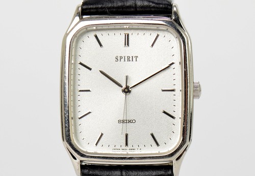 Presque comme neuve montre - comme, neuve]