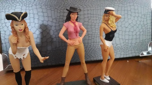 Manara figurines lot 3 - lot, n°