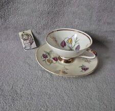 Tasse et sous tasse en