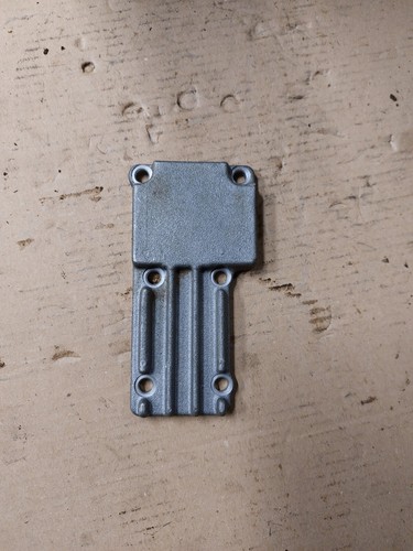 Trappe carter bas moteur - trappe, /