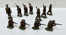 Lot 11 Hollow Lead Soldiers - Parade & Combat - 1930/50’s - BE