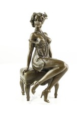 Sculpture Belle Femme Assise