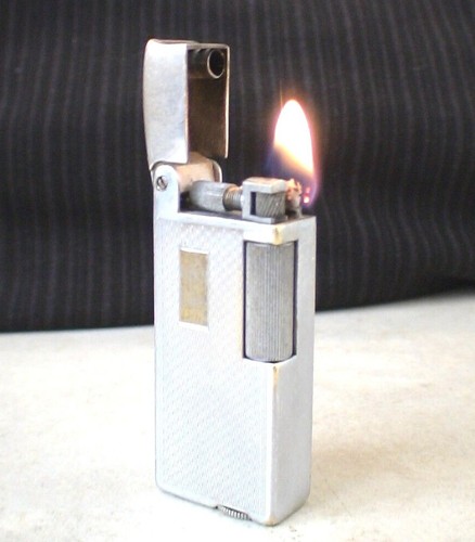 Briquet essence luxuor - [>,