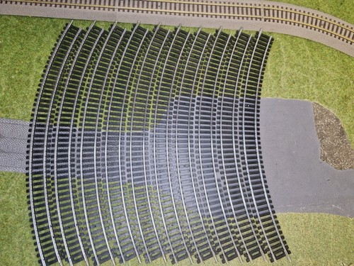 Lot grands rails courbes - grands,