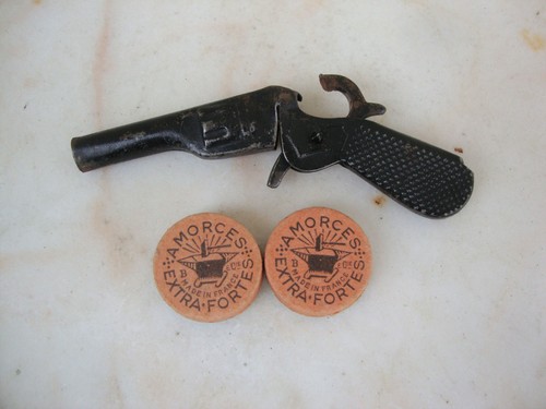 Jouet ancien pistolet - en, fer