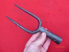 pic à loup en fer forgé