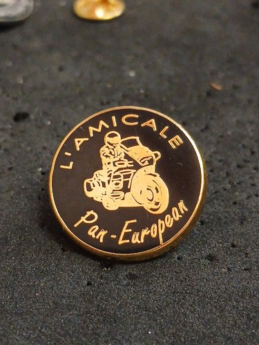 Pin insigne amicale - insigne, l’amicale