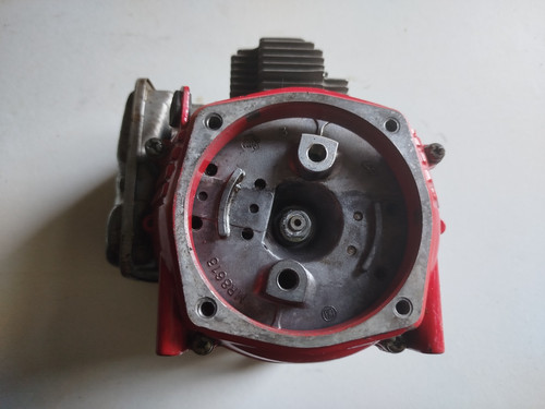 Moteur pour - ,