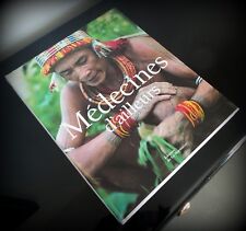 2 très beaux livres " Médecines d'ailleurs "  et " La santé par les plantes "