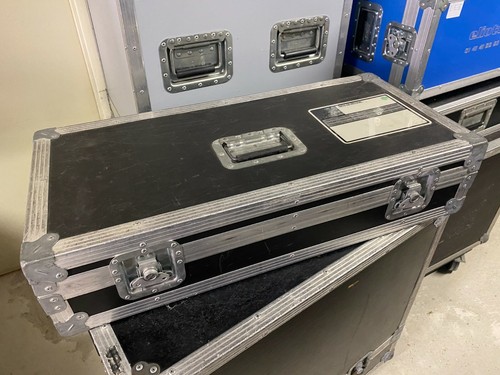 Flight case x 36 - :,