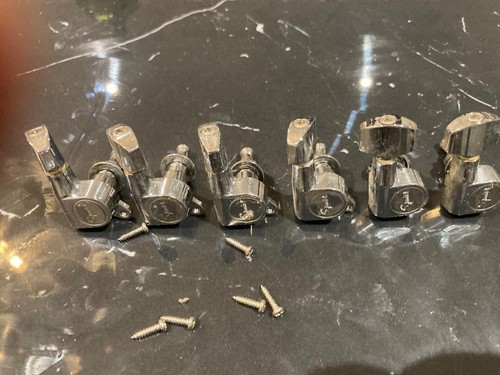 Squier tuning pegs - squier,