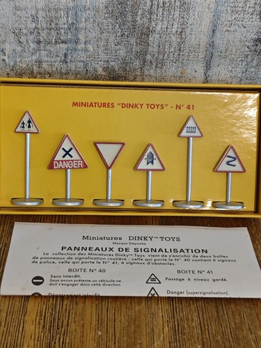 Dinky toys panneaux - dinky,