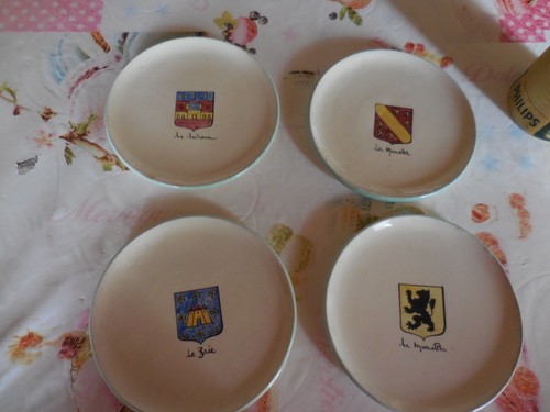 Assiettes fromage cerenne - assiettes,
