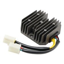 Régulateur de tension pour