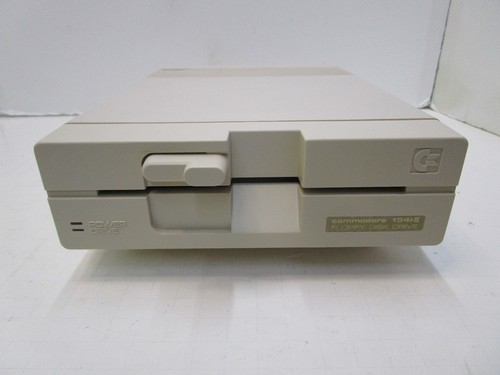 Commodore 1541 floppy drive - commodore,