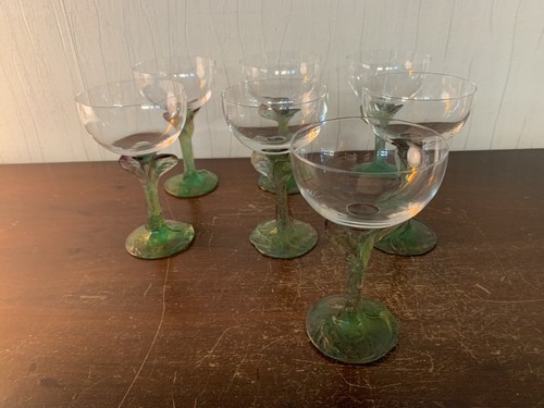 Coupe champagne modèle - à,