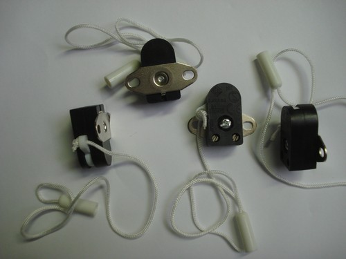 Pull switch with - 1),