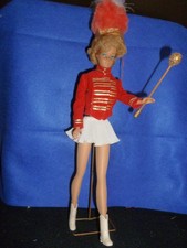 POUPEE BARBIE TENUE MAJORETTE plus 8 autres 1962 BLONDE  BOITE ORIGINE